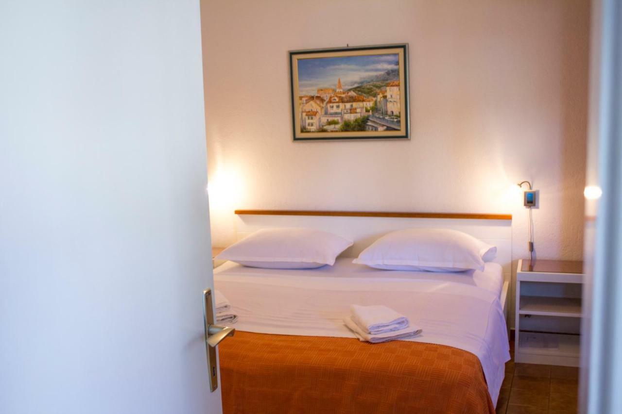 Apartments Klaric Makarska Bagian luar foto